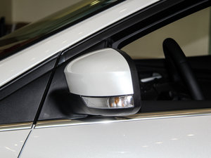 2015Ɏ EcoBoost 180 Ԅ\ ^