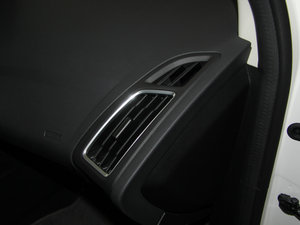 2015Ɏ EcoBoost 180 Ԅ\ g