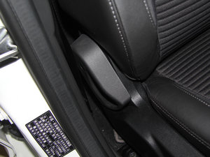 2015Ɏ EcoBoost 180 Ԅ\ g