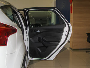 2015Ɏ EcoBoost 180 Ԅ\ g