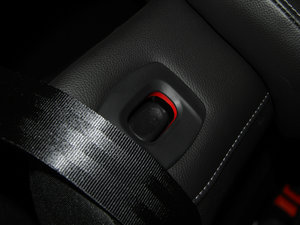 2015Ɏ EcoBoost 180 Ԅ\ g