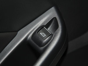 2015Ɏ EcoBoost 180 Ԅ\ g