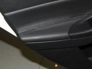 2015Ɏ EcoBoost 180 Ԅ\ g