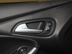 2015Ɏ EcoBoost 180 Ԅ(dng)\(yn)(dng) g