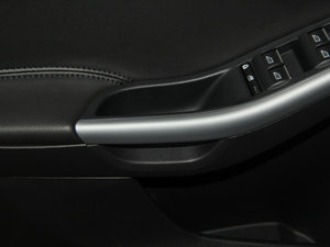 2015Ɏ EcoBoost 180 Ԅ(dng)\(yn)(dng) g