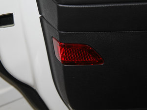 2015Ɏ EcoBoost 180 Ԅ(dng)\(yn)(dng) g