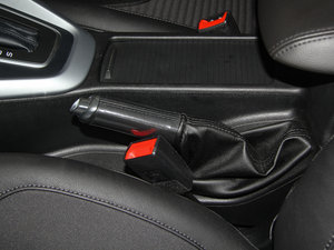 2015Ɏ EcoBoost 180 Ԅ\ v܇Ƅ