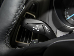 2015Ɏ EcoBoost 180 Ԅ\ п؅^