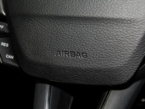 2015Ɏ EcoBoost 180 Ԅ\ п؅^