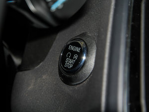 2015Ɏ EcoBoost 180 Ԅ\ п؅^