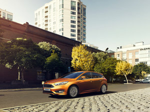 2015Ɏ EcoBoost 180 Ԅ\ w^