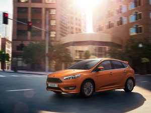 2015Ɏ EcoBoost 180 Ԅ\ w^