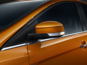 2015Ɏ EcoBoost 180 Ԅ\ ^