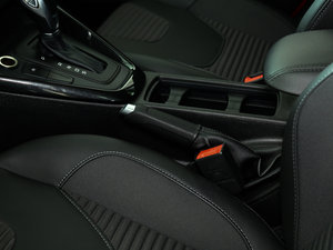 2015Ɏ EcoBoost 125 ԄӳL п؅^