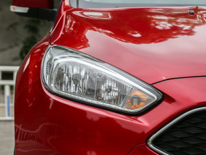 2015Ɏ EcoBoost 125 ԄӳL ^