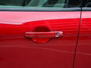 2015Ɏ EcoBoost 125 ԄӳL {T