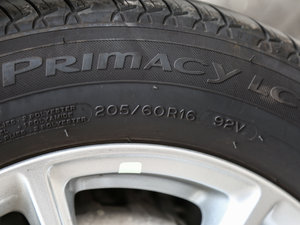 2015Ɏ EcoBoost 125 ԄӳL ݆̥ߴ