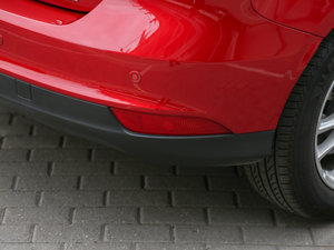 2015Ɏ EcoBoost 125 ԄӳL ^