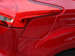 2015Ɏ EcoBoost 125 ԄӳL ^