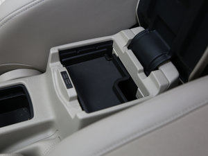 2015Ɏ EcoBoost 125 ԄӳL g