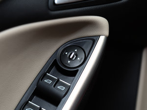 2015Ɏ EcoBoost 125 Ԅ(dng)L(fng) п؅^(q)