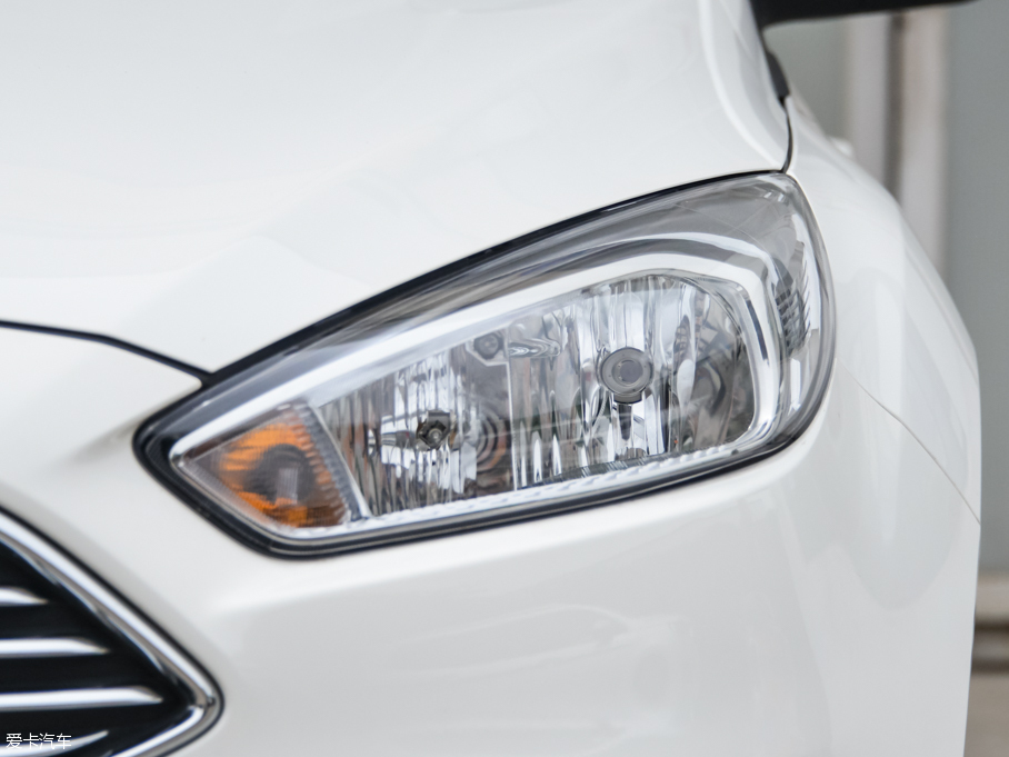 2015˹  EcoBoost 125 քӳL