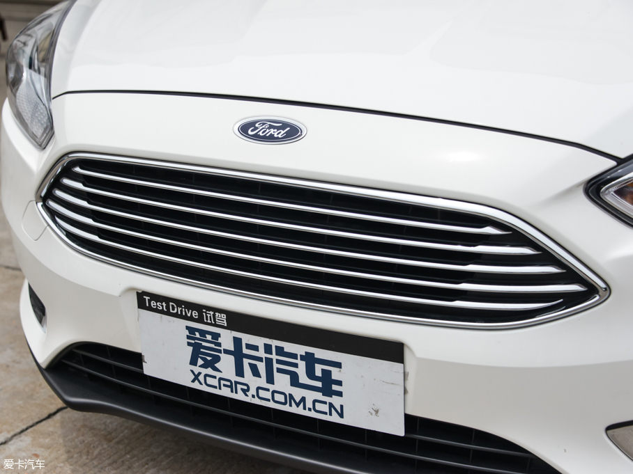 2015˹  EcoBoost 125 քӳL