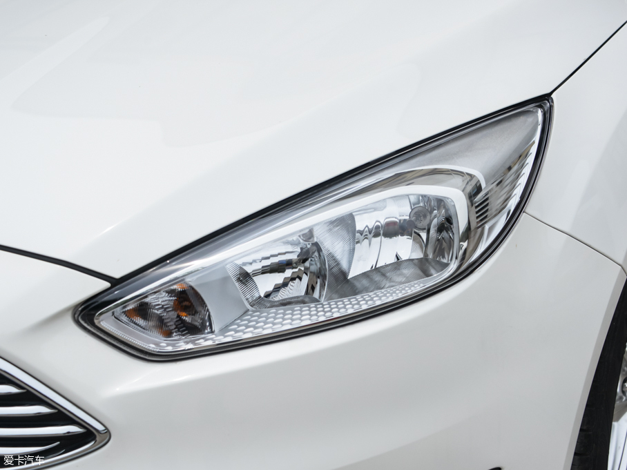 2015˹  EcoBoost 125 քӳL