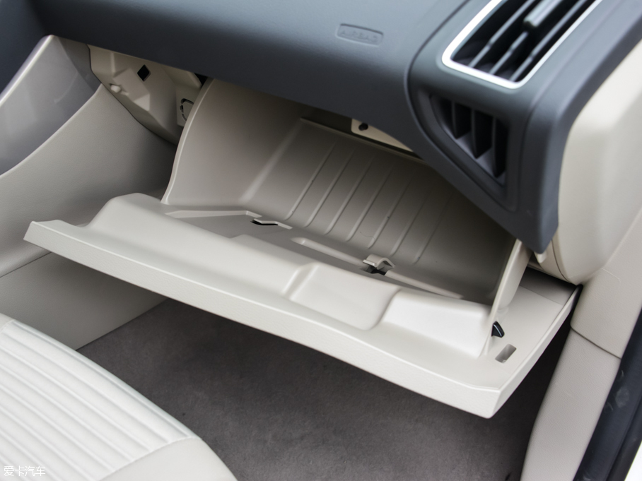 2015˹  EcoBoost 125 քӳL