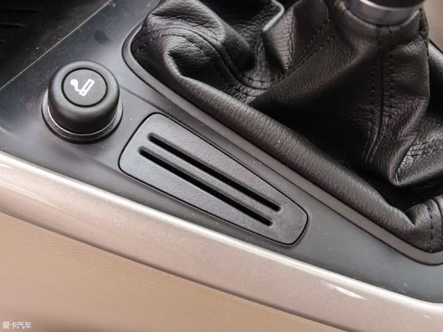 2015˹  EcoBoost 125 քӳL