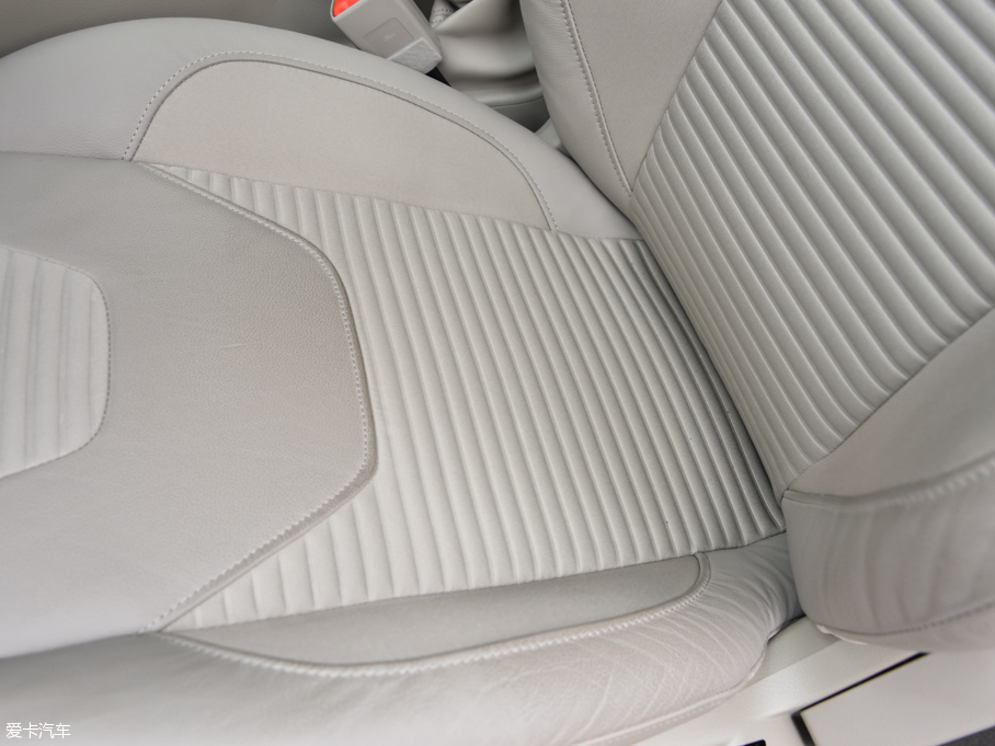 2015˹  EcoBoost 125 քӳL