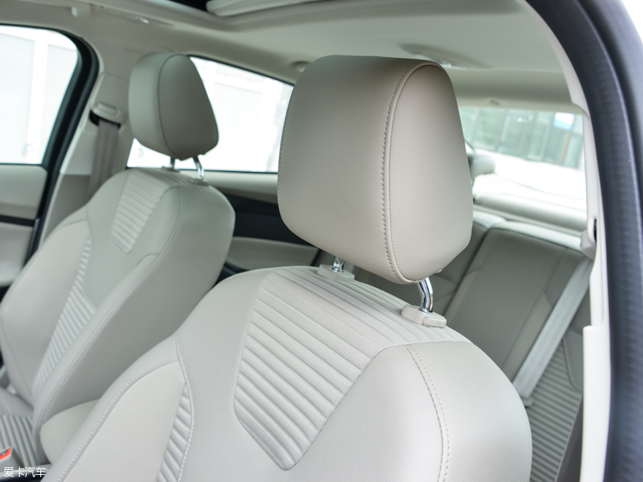 2015˹  EcoBoost 125 քӳL