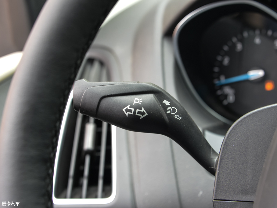 2015˹  EcoBoost 125 քӳL