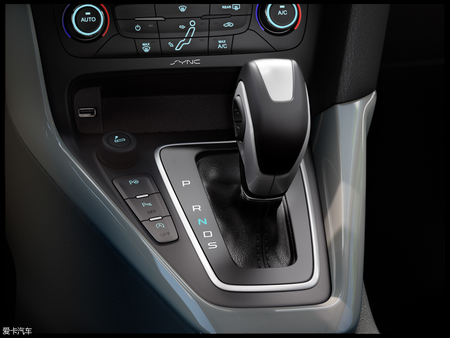 2015˹  EcoBoost 180 ԄŞ