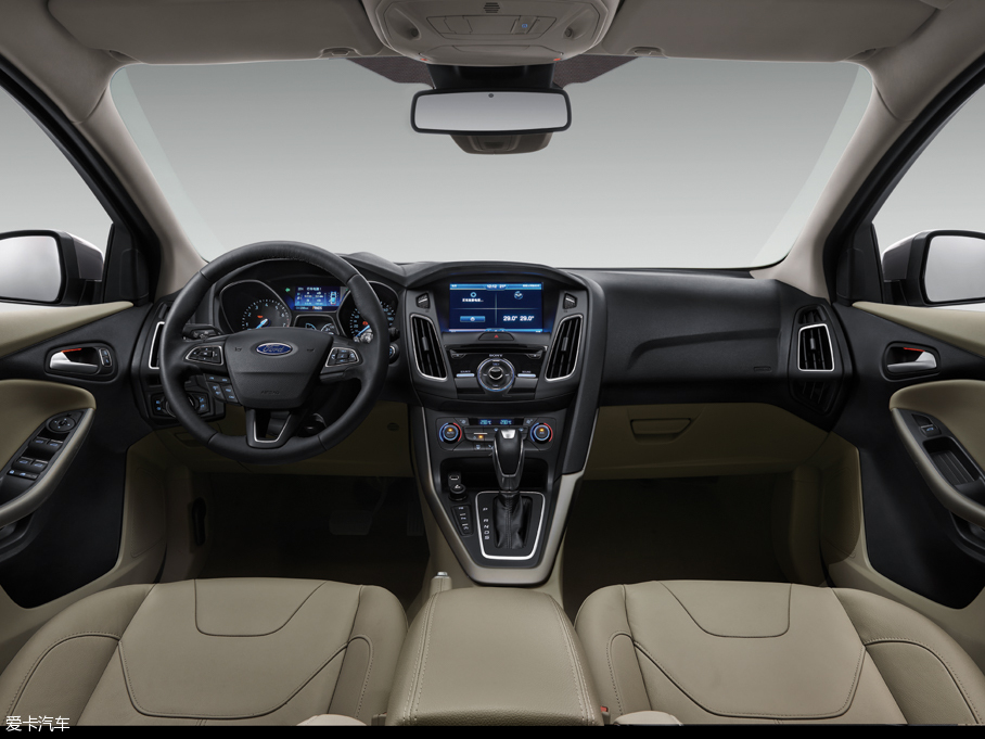 2015˹  EcoBoost 180 ԄŞ