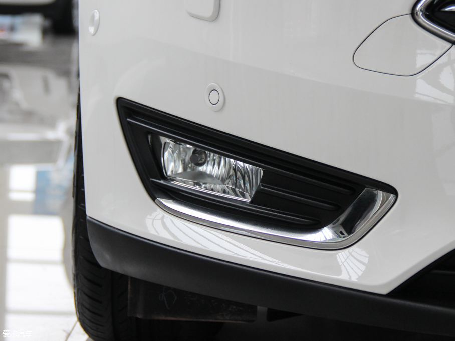 2015˹  EcoBoost 180 ԄŞ