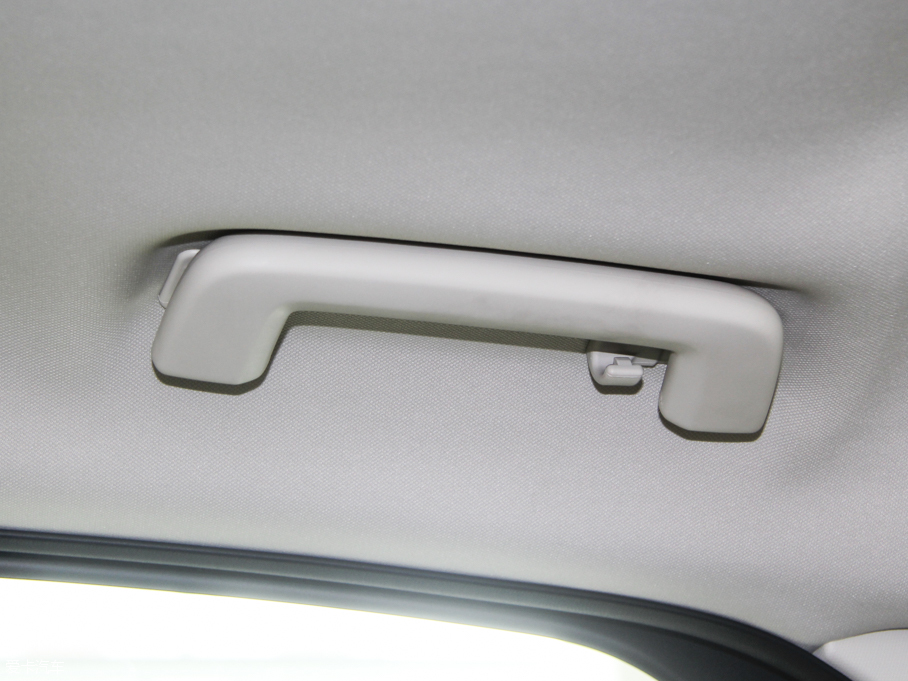 2015˹  EcoBoost 180 ԄŞ