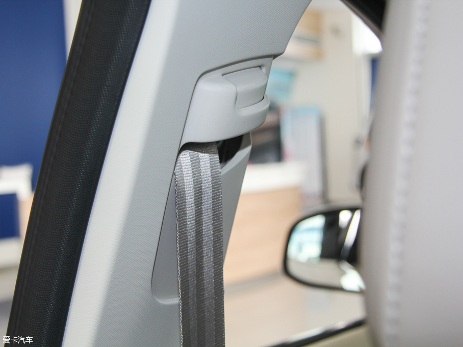 2015˹  EcoBoost 180 Ԅ(dng)Ş