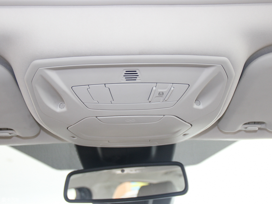 2015˹  EcoBoost 180 ԄŞ