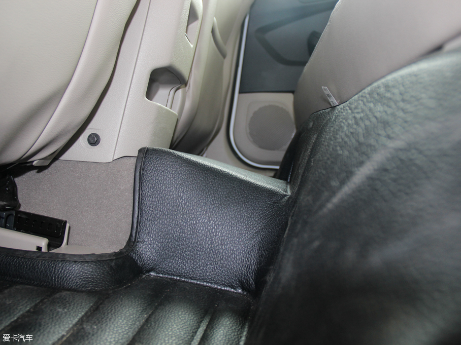 2015˹  EcoBoost 180 ԄŞ