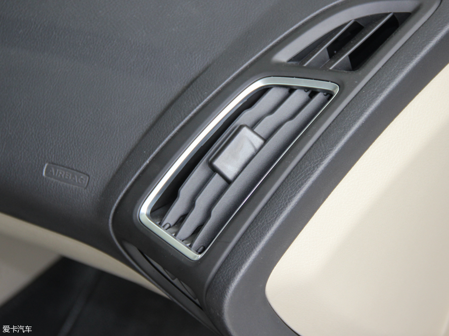 2015˹  EcoBoost 180 Ԅ(dng)Ş