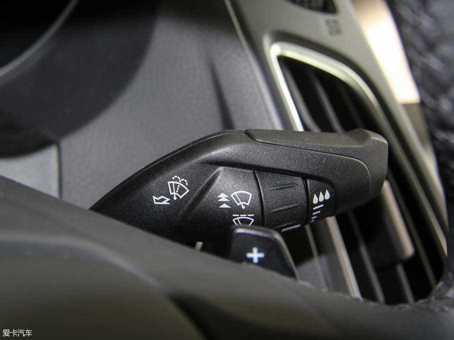 2015˹  EcoBoost 180 ԄŞ