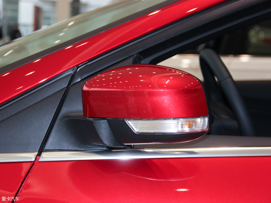 2015˹  EcoBoost 180 ԄӾӢ