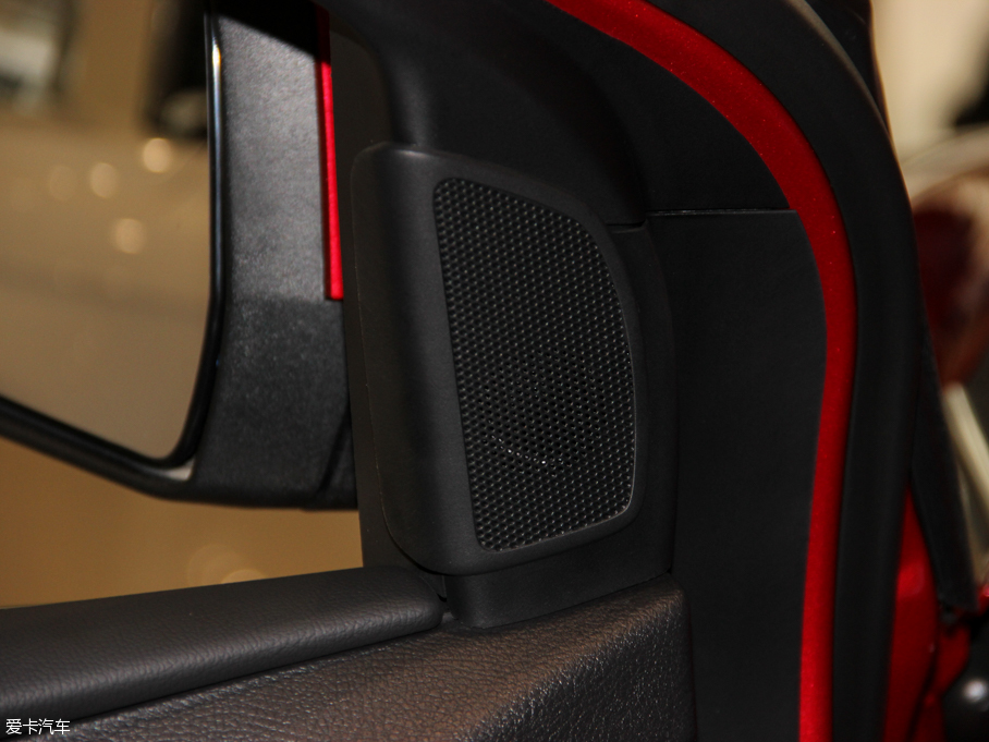 2015˹  EcoBoost 180 ԄӾӢ