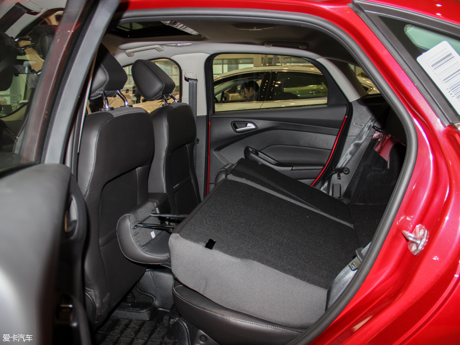 2015˹  EcoBoost 180 ԄӾӢ