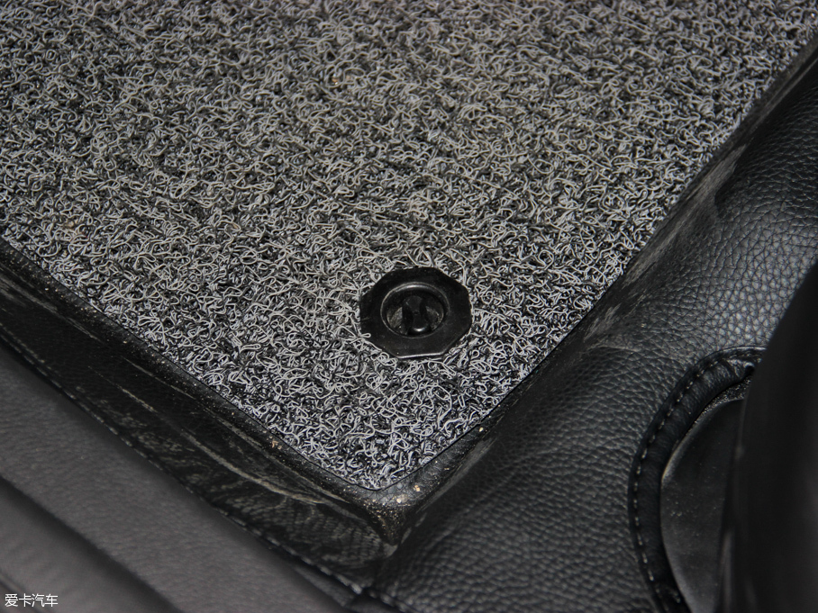 2015˹  EcoBoost 180 ԄӾӢ