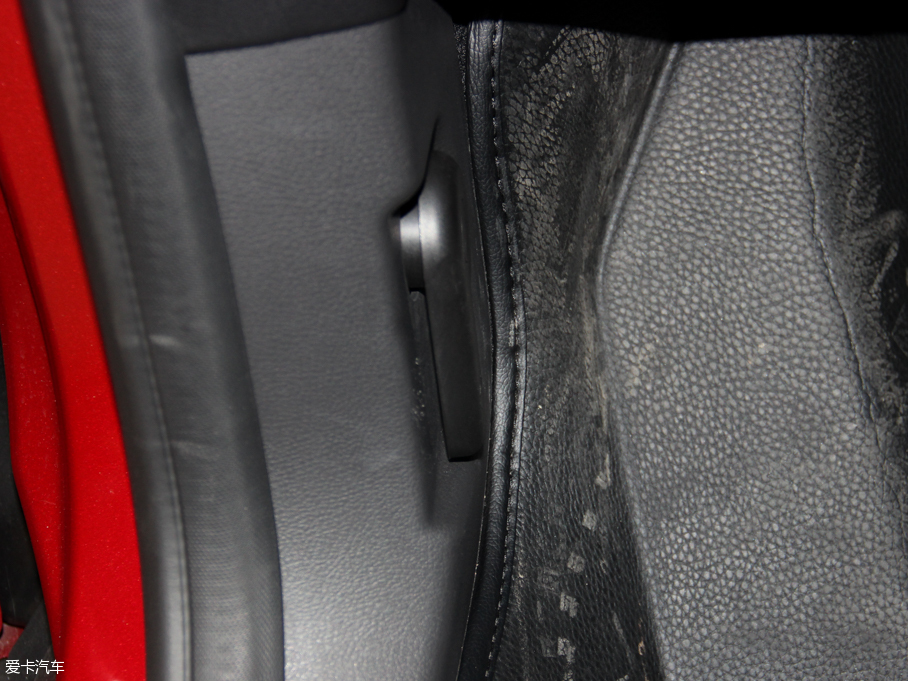 2015˹  EcoBoost 180 Ԅ(dng)Ӣ