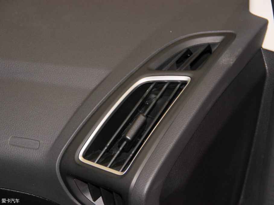 2015˹  EcoBoost 180 ԄӾӢ