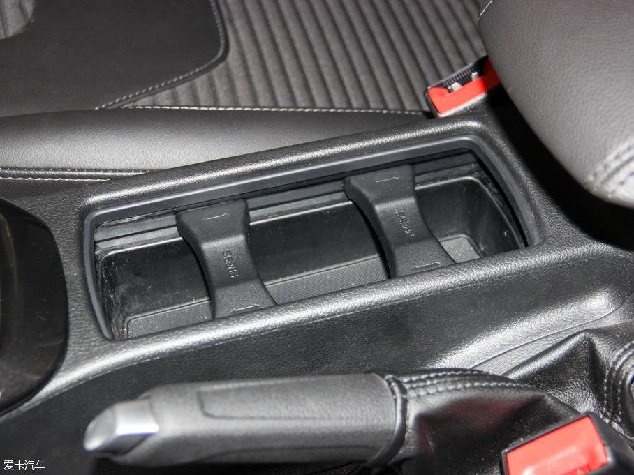 2015˹  EcoBoost 180 ԄӾӢ