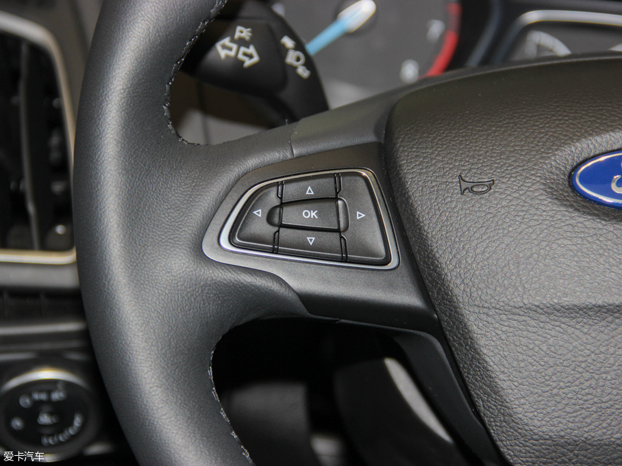 2015˹  EcoBoost 180 ԄӾӢ